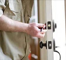 Golden Locksmith Services Palo Alto, CA 650-946-3419 - 6-Lock-Change